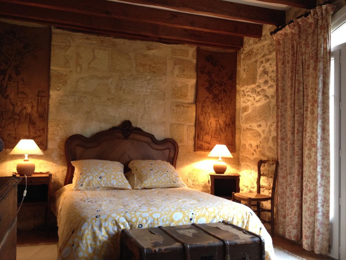 La Maison De Papassus Bed & Breakfast Montpeyroux  Room photo